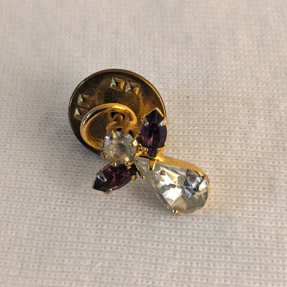 Angel Pin